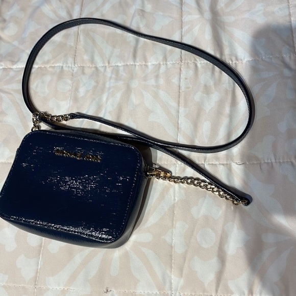 Michael Kors small purse - Picture 2 of 3